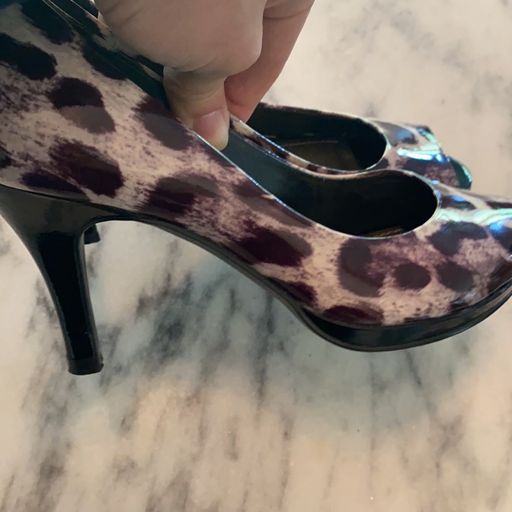 Gorgeous size 6 plastic heels